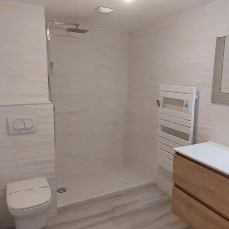 Meuble Centre Aix Les Bains Εξ Λε Μπαν